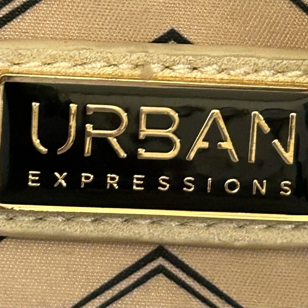 Urban Expressions Liberty leather sling bag with a chevron pattern strap. - Picture 14 of 16